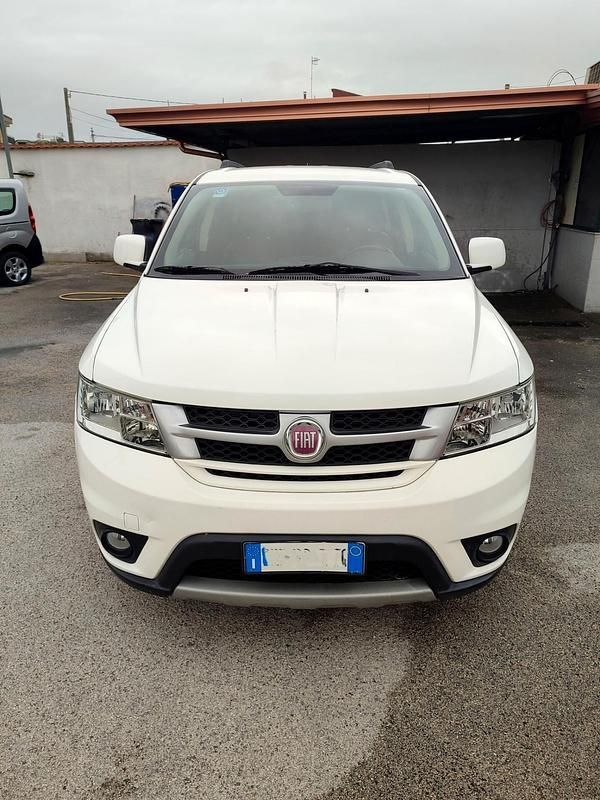 Usata Fiat Freemont Lounge 140 CV (102 kW) 2011 Bianco SUV