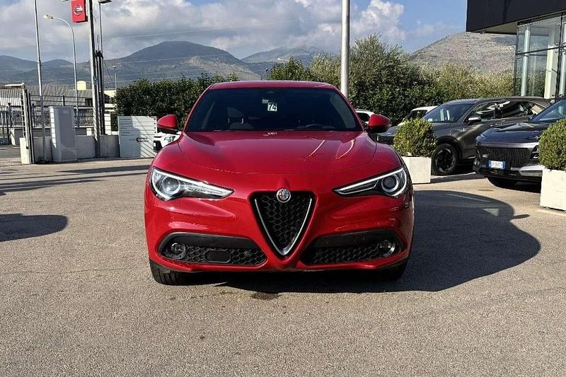 Usata Alfa Romeo Stelvio Business 160 CV (117 kW) 2022 Rosso SUV