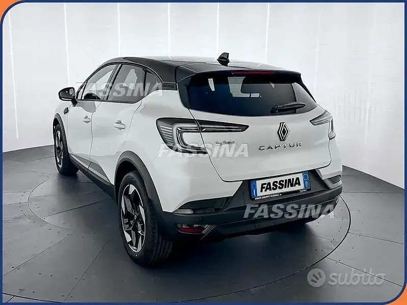 Neu Renault Captur Techno 116 PS (85 kW) 2026 Weiß SUV