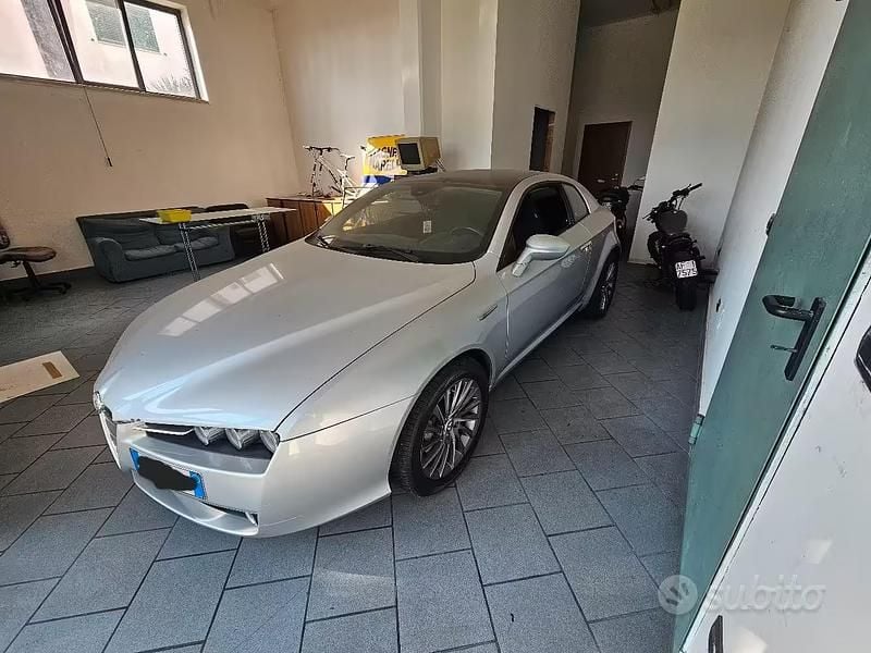 Usata Alfa Romeo Brera 210 CV (154 kW) 2007 Grigio Coupé