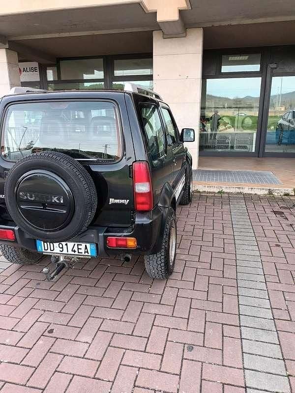Usata Suzuki Jimny 86 CV (63 kW) 2009 SUV