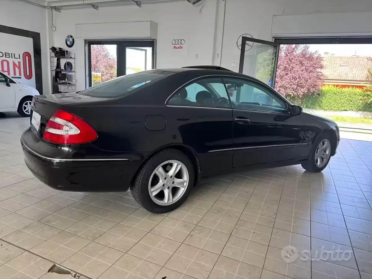 Usata Mercedes CLK240 Avantgarde 170 CV (125 kW) 2002 Nero Coupé
