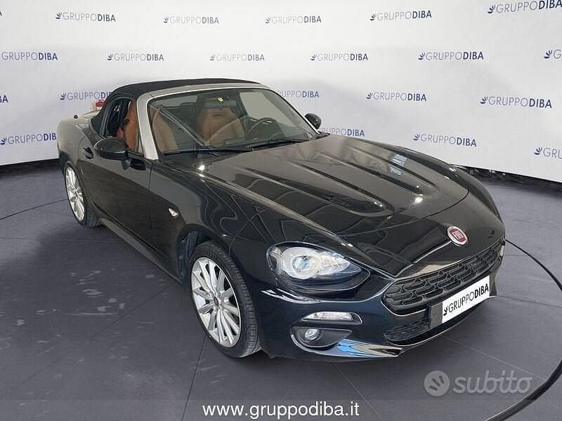 Usata Fiat 124 Spider Lusso 140 CV (102 kW) 2016 Grigio Cabrio