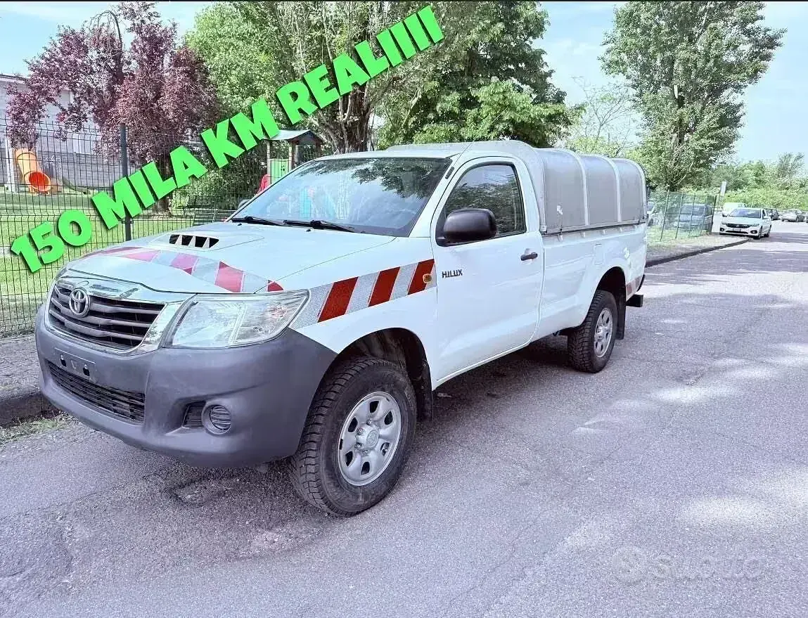 Usata Toyota HiLux 144 CV (105 kW) 2013 Bianco Pick-up