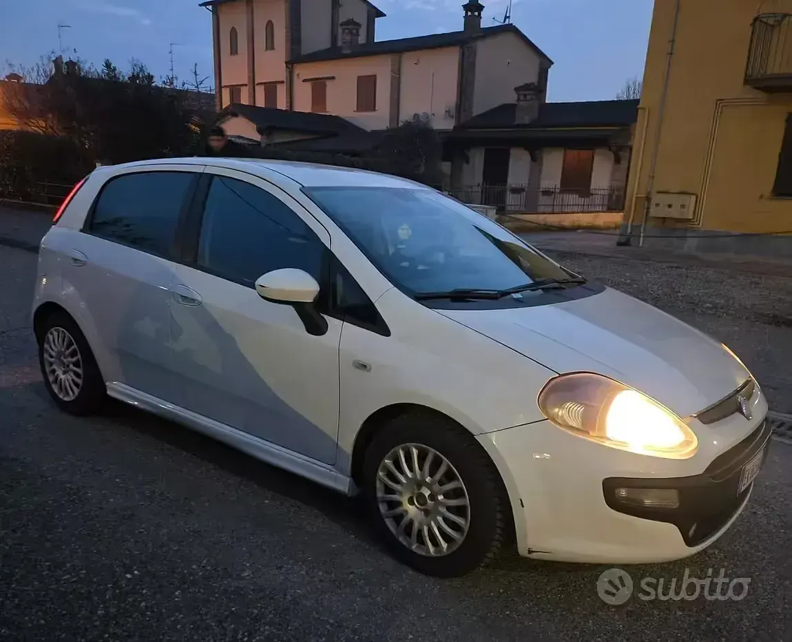 Usata Fiat Punto Evo Sport 95 CV (69 kW) 2011 Utilitaria