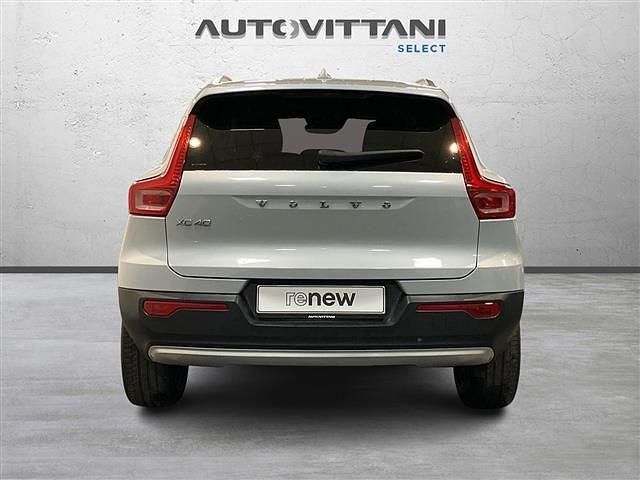 Usata Volvo XC40 Momentum 150 CV (110 kW) 2019 Grigio SUV
