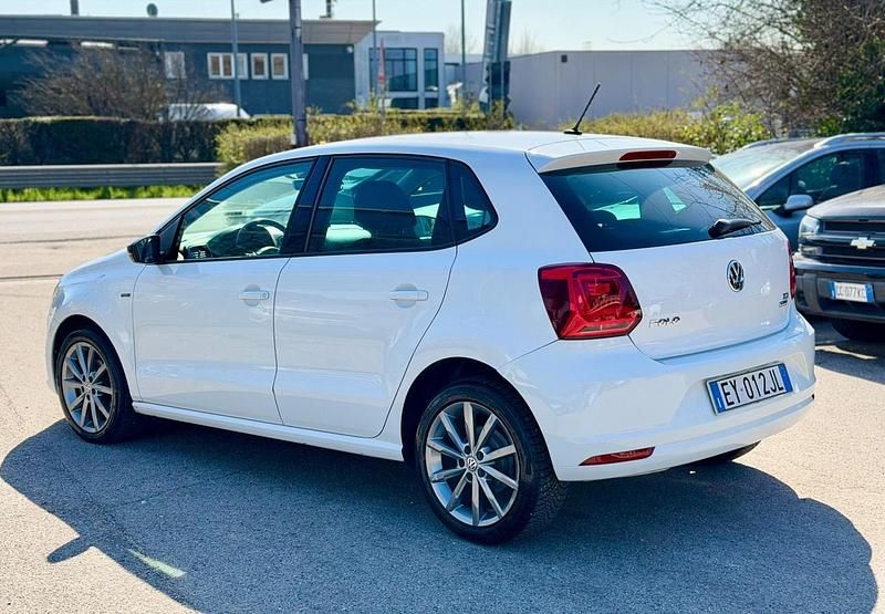 Usata VW Polo 75 CV (55 kW) 2015 Bianco Berlina