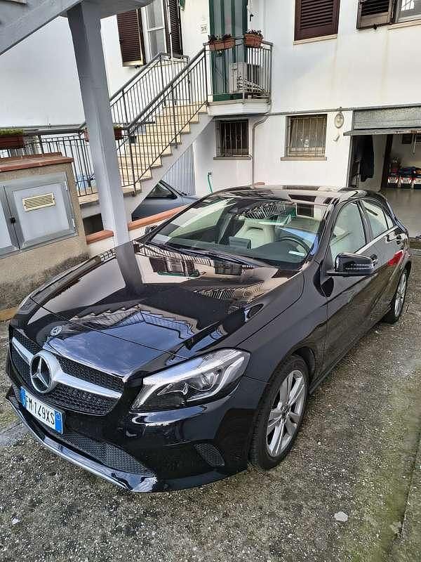 Usata Mercedes A180 Premium 109 CV (80 kW) 2017 Berlina