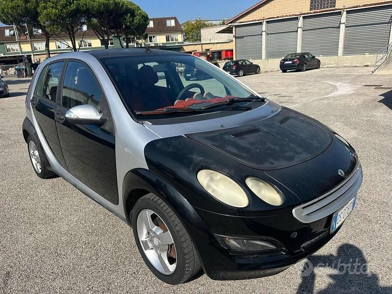 Usata Smart ForFour Passion 68 CV (50 kW) 2005 Blu Utilitaria