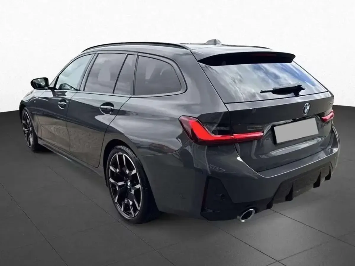 Usata BMW 320 M Sport 190 CV (139 kW) 2025 Grigio Berlina