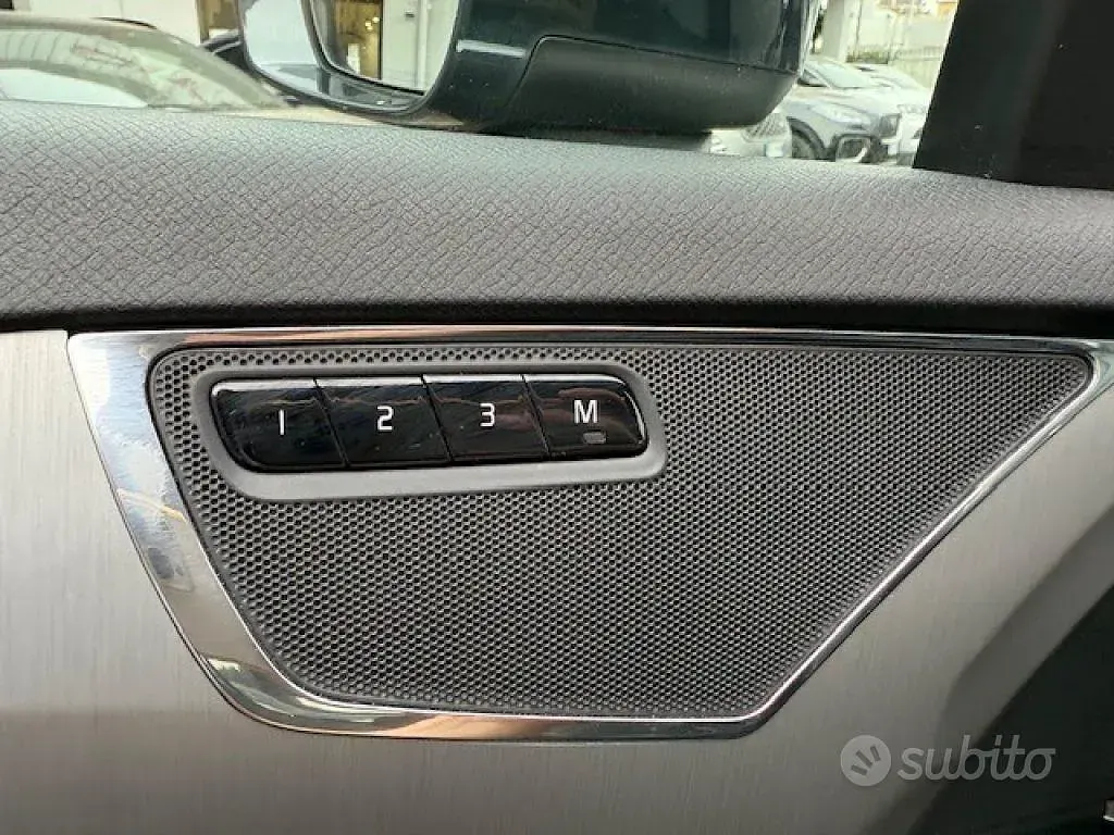 Usata Volvo XC90 235 CV (172 kW) 2022 Nero SUV