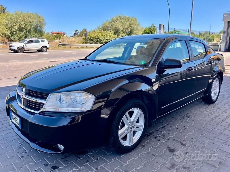 Nero Usata 2009 Dodge Avenger Tre volumi | 4000 € - Immagine 1/4