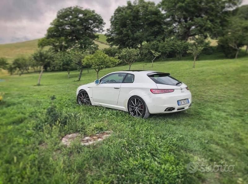 Usata Alfa Romeo Brera Ti 2010 Bianco Coupé