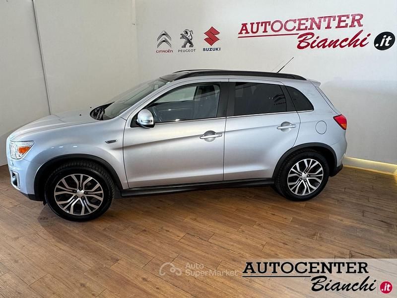Usado Mitsubishi ASX Instyle 114 CV (83 kW) 2016 Plateado SUV