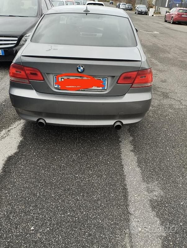 Grigio Usata 2007 BMW 335 Coupé | 14.500 € (Buon prezzo) - Immagine 1/4