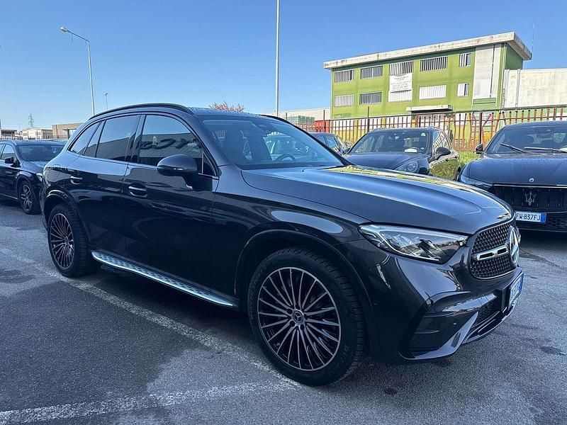 Usata Mercedes GLC220 AMG Line Premium 197 CV (144 kW) 2024 Grigio SUV