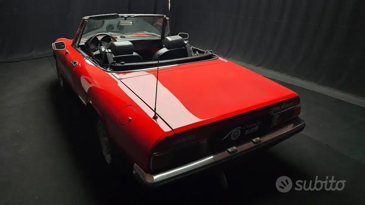 Usata Alfa Romeo Spider Veloce 131 CV (96 kW) 1982 Rosso Cabrio