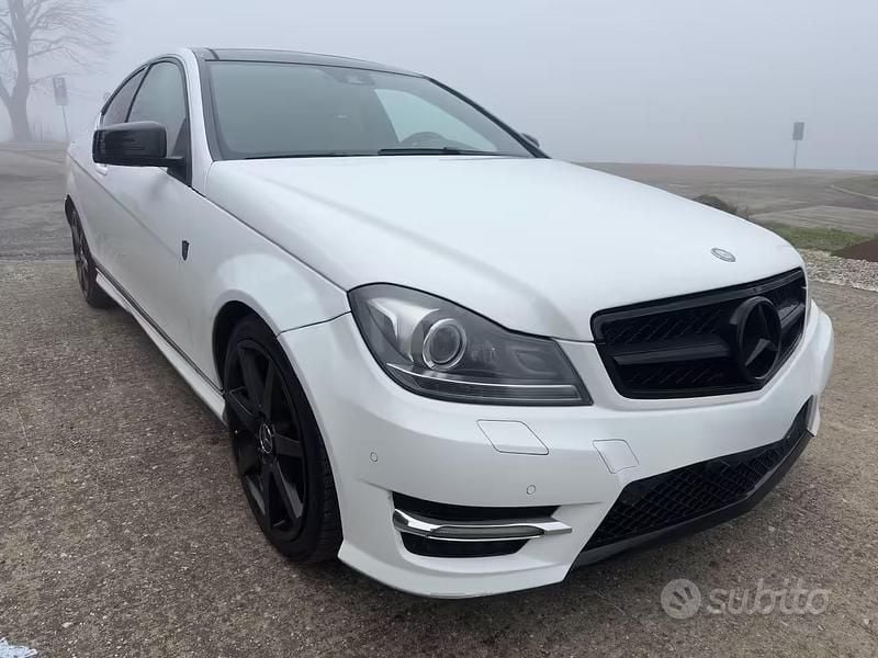 Usata Mercedes C220 Avantgarde 169 CV (124 kW) 2015 Bianco Coupé