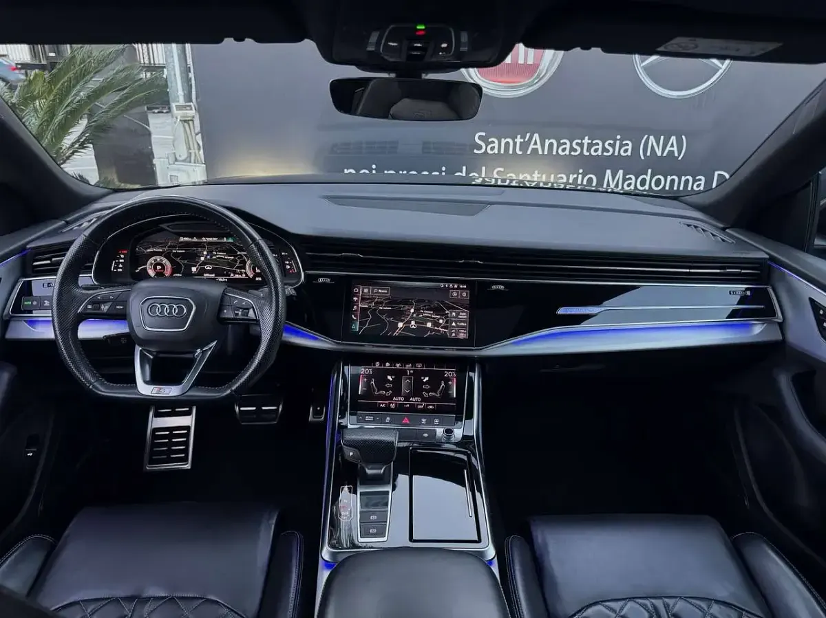 Usata Audi Q8 S-line plus 286 CV (210 kW) 2019 Nero mythos SUV