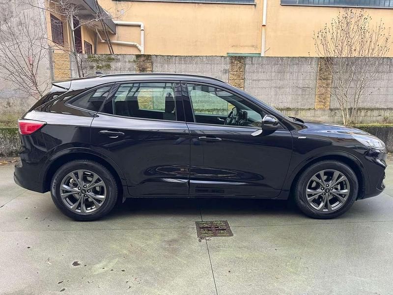 Usata Ford Kuga ST-Line 152 CV (111 kW) 2022 Other SUV