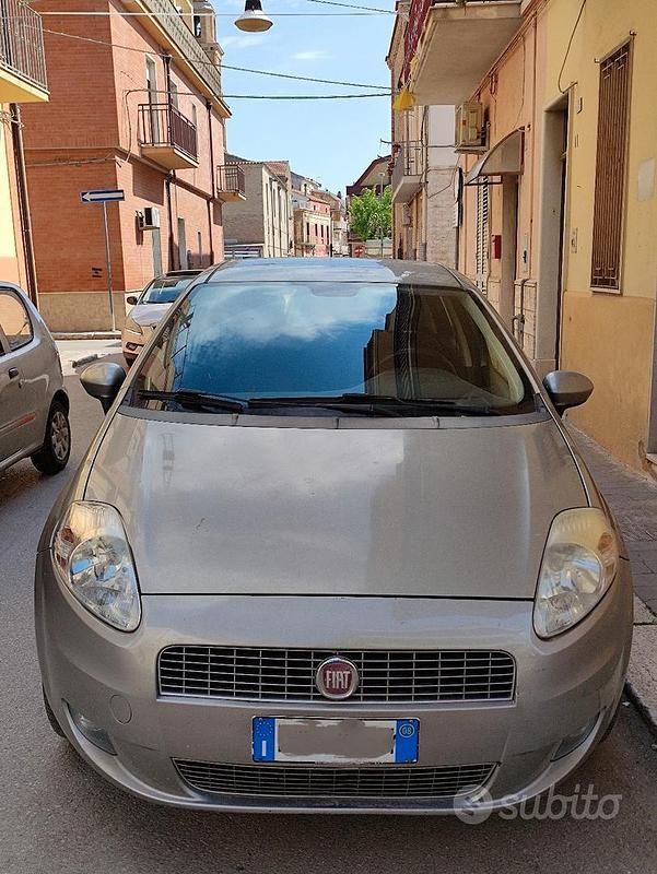 Usata Fiat Grande Punto 77 CV (56 kW) 2008 Utilitaria