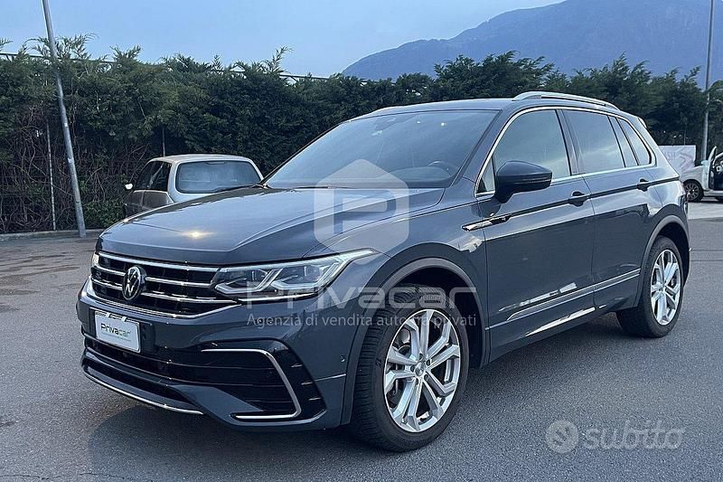 Usata VW Tiguan R-line 200 CV (147 kW) 2023 Grigio SUV