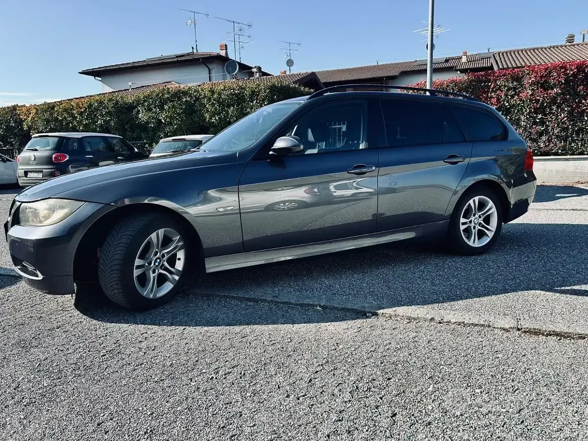 Usata BMW 318 2008 Grigio Station wagon
