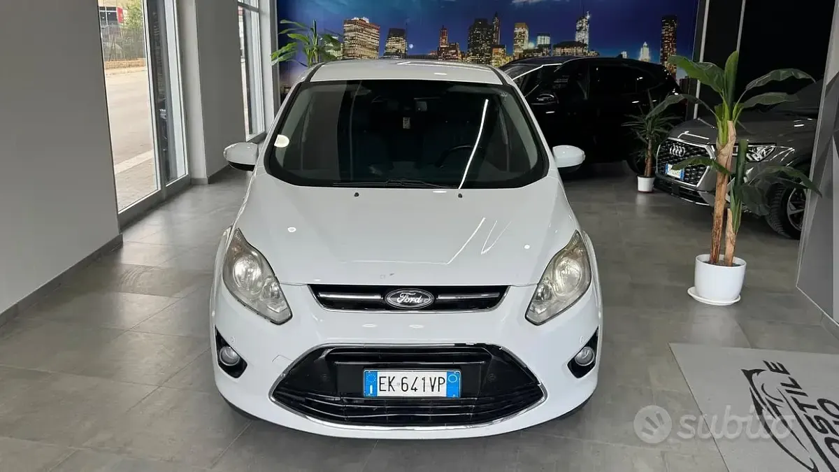 Occasion Ford C-MAX Titanium 116 ch (85 kW) 2012 Blanc Monospace