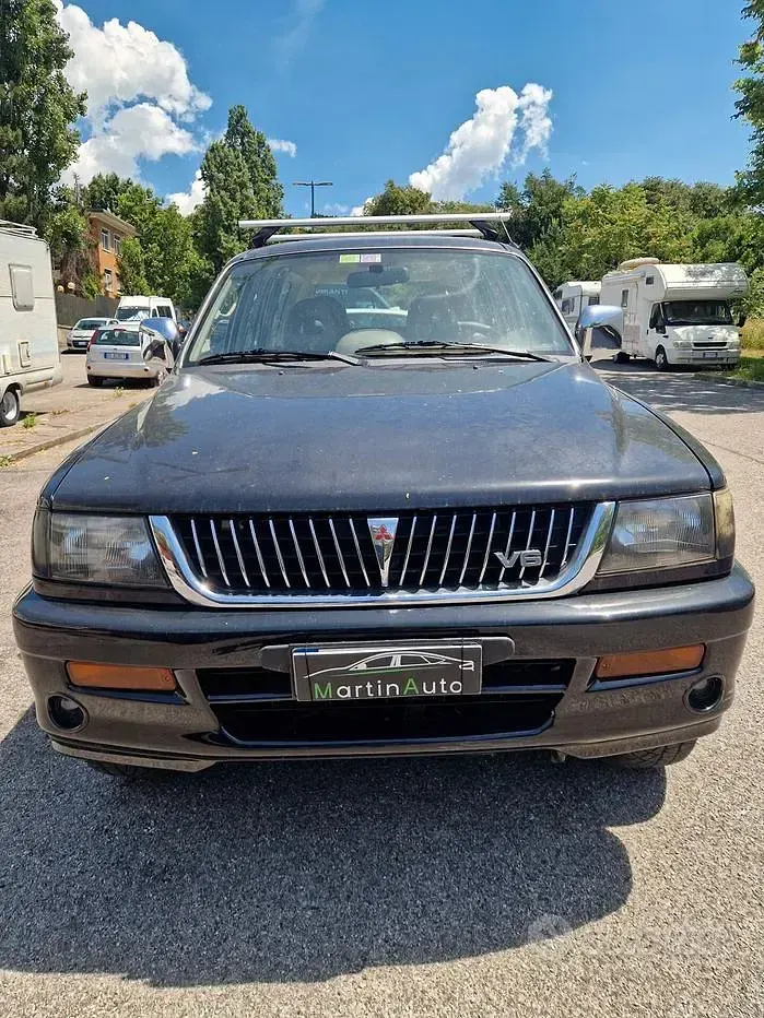 Usata Mitsubishi Pajero Sport 177 CV (130 kW) 1999 Nero SUV