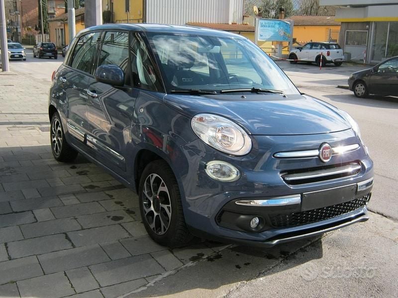 Usata Fiat 500L Lounge 120 CV (88 kW) 2017 Viola Monovolume