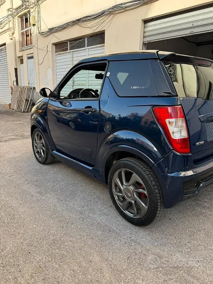 Usata Ligier JS50 2018 Bluazzurro Utilitaria