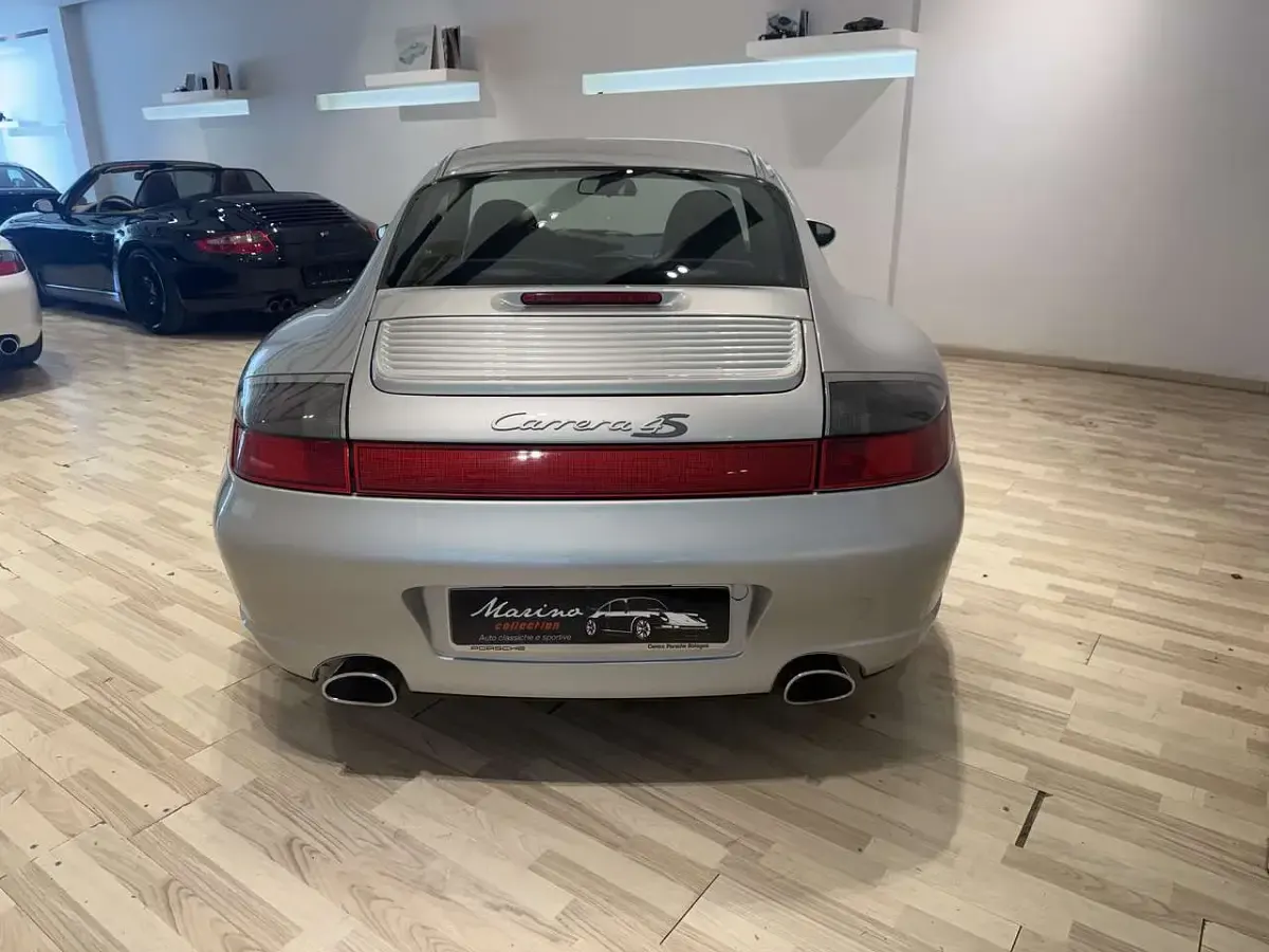 Usata Porsche 911 Carrera 4S 320 CV (235 kW) 2003 Argento Coupé