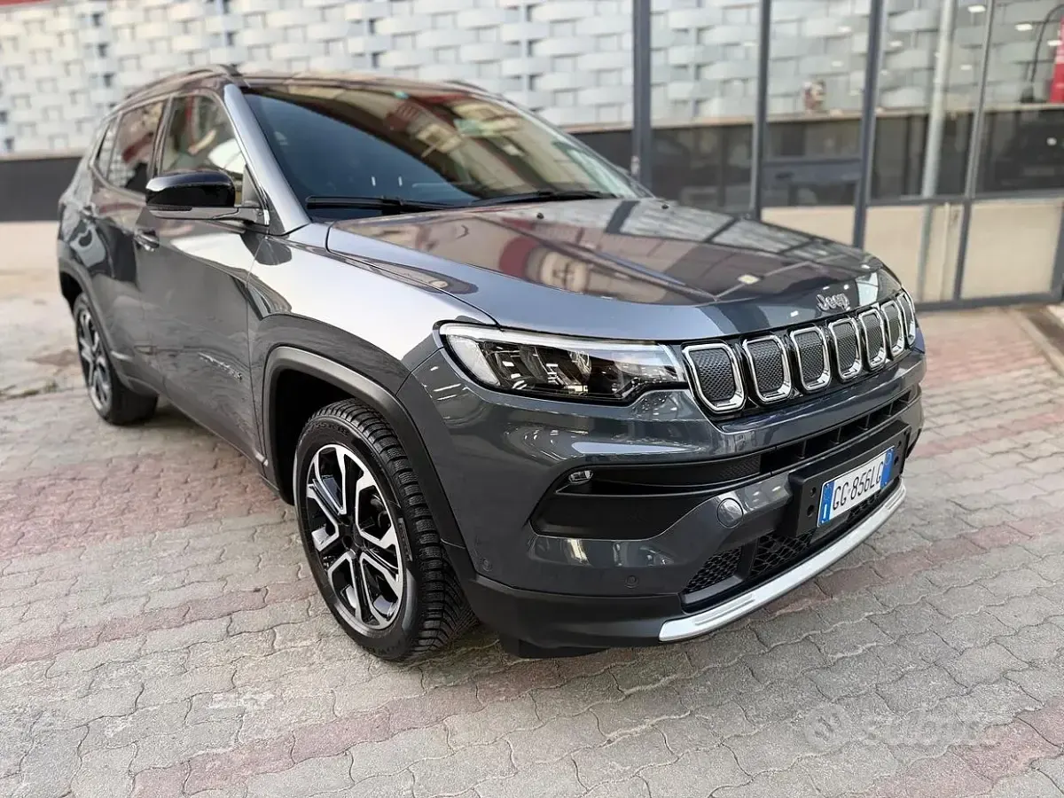 Usata Jeep Compass Limited 131 CV (96 kW) 2021 Grigio SUV