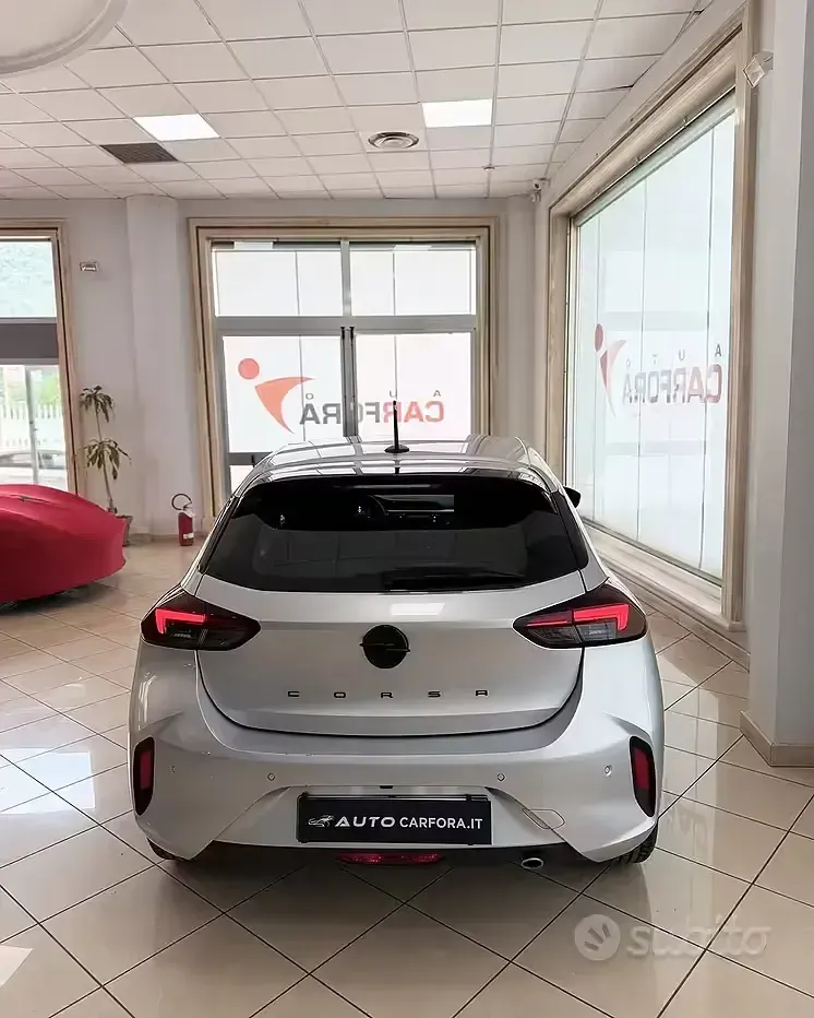 Usata Opel Corsa 101 CV (74 kW) 2025 Grigio Utilitaria
