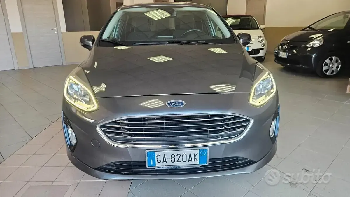 Usata Ford Fiesta Titanium 75 CV (55 kW) 2019 Grigio Utilitaria