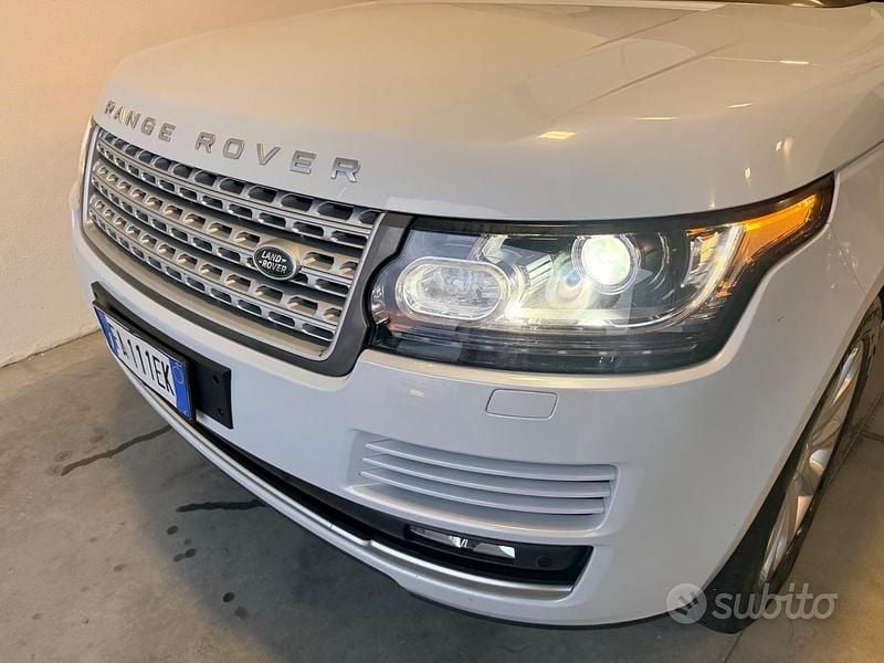 Usata Land Rover Range Rover Vogue 250 CV (183 kW) 2015 Bianco SUV