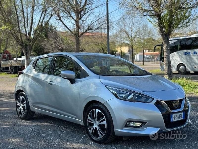 Usata Nissan Micra Acenta 90 CV (66 kW) 2019 Argento Utilitaria