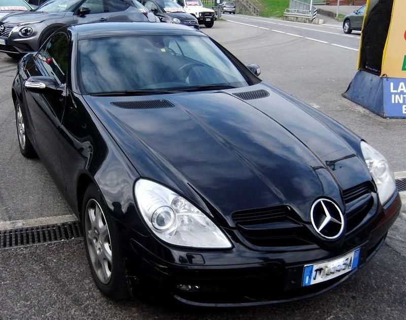 Usata Mercedes SLK200 163 CV (119 kW) 2004 Nero Cabrio