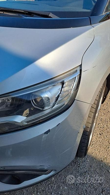 Usata Renault Grand Scénic IV 120 CV (88 kW) 2019 Grigio Monovolume