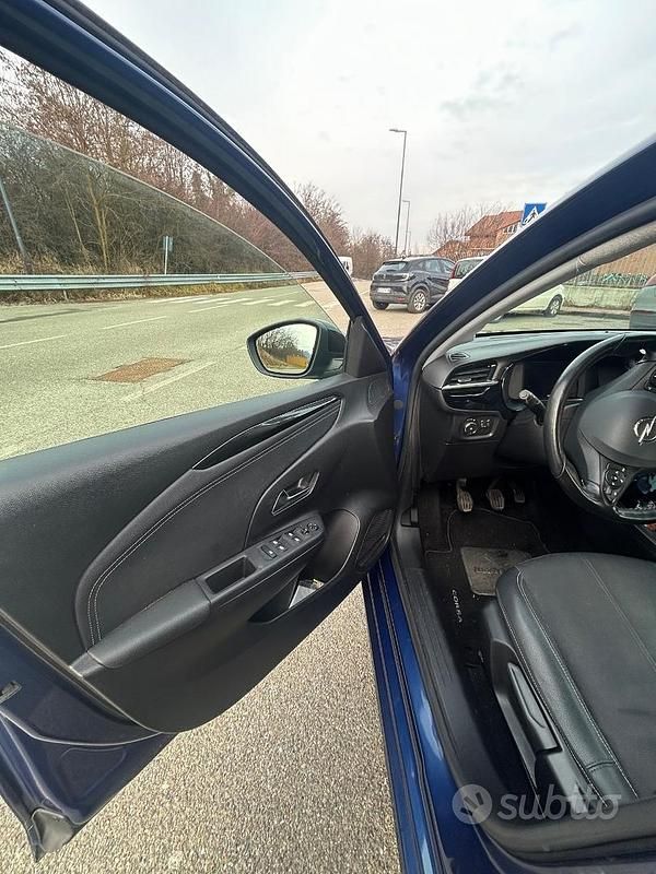 Usata Opel Corsa Elegance 75 CV (55 kW) 2021 Blu Berlina