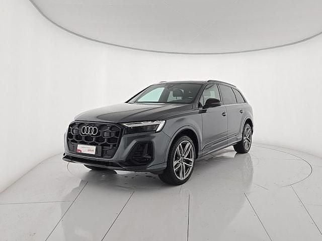 Usata Audi Q7 S-Line 286 CV (210 kW) 2024 Grigio daytona perla SUV