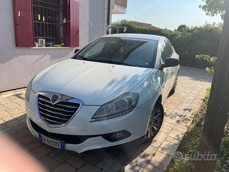 Bianco Usata 2013 Lancia Delta S Due volumi | 2990 € (Ottimo prezzo) - Immagine 1/4