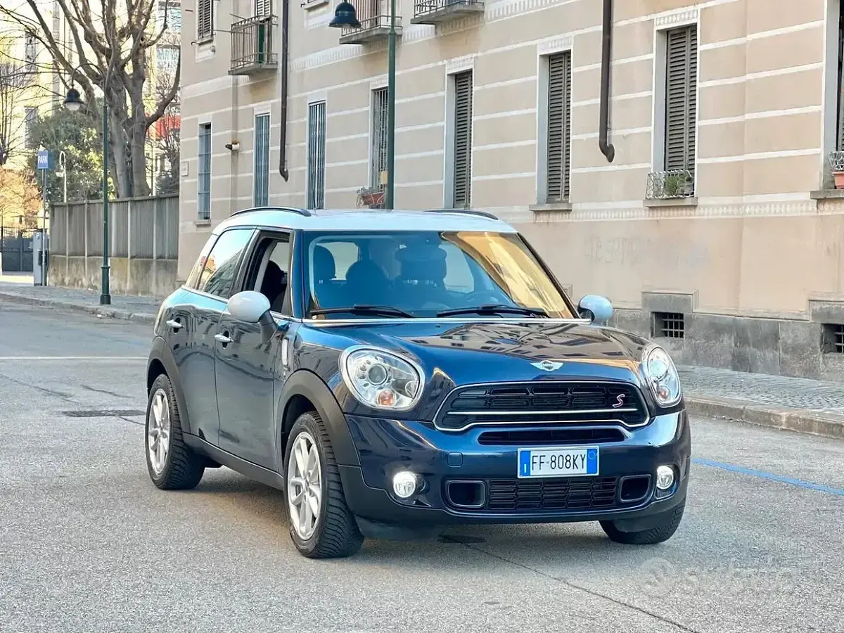 Usata Mini Cooper SD Business 143 CV (105 kW) 2016 Bluazzurro Utilitaria
