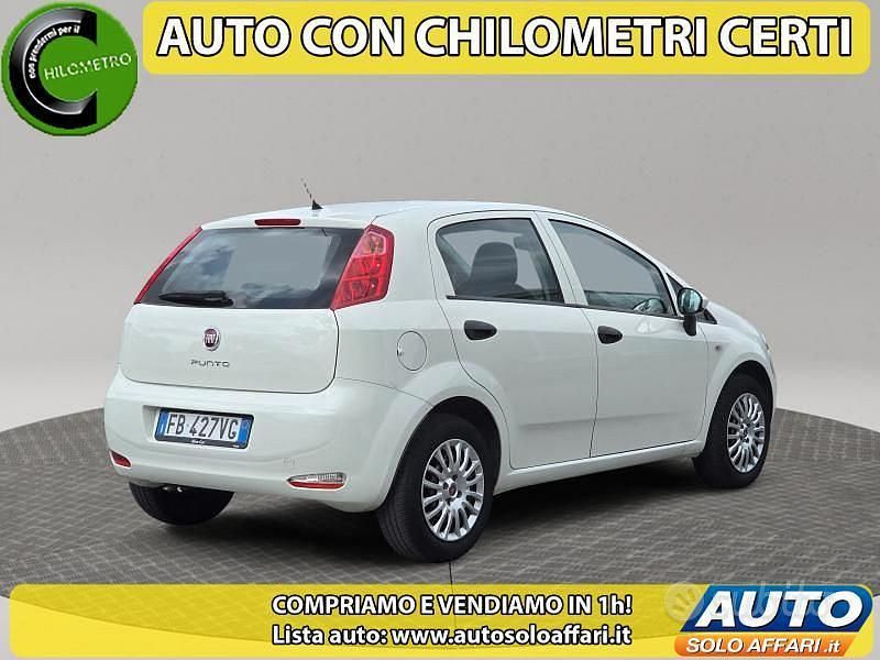 Usata Fiat Punto 69 CV (50 kW) 2015 Bianco Utilitaria