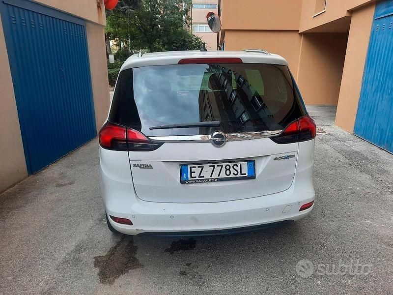 Usata Opel Zafira 150 CV (110 kW) 2015 Monovolume