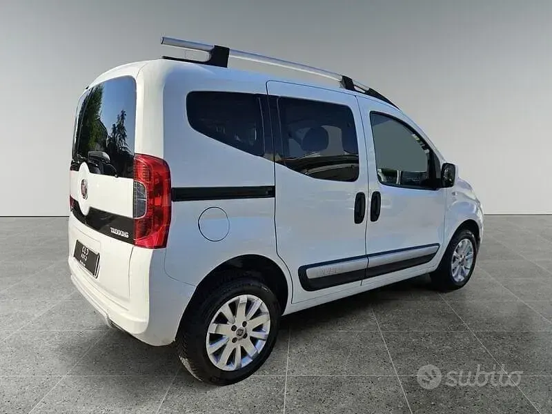 Usata Fiat Qubo Trekking 95 CV (69 kW) 2014 Bianco Monovolume