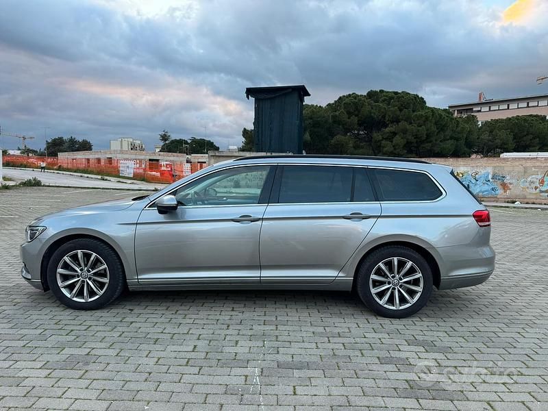 Usata VW Passat 150 CV (110 kW) 2017 Grigio Station wagon