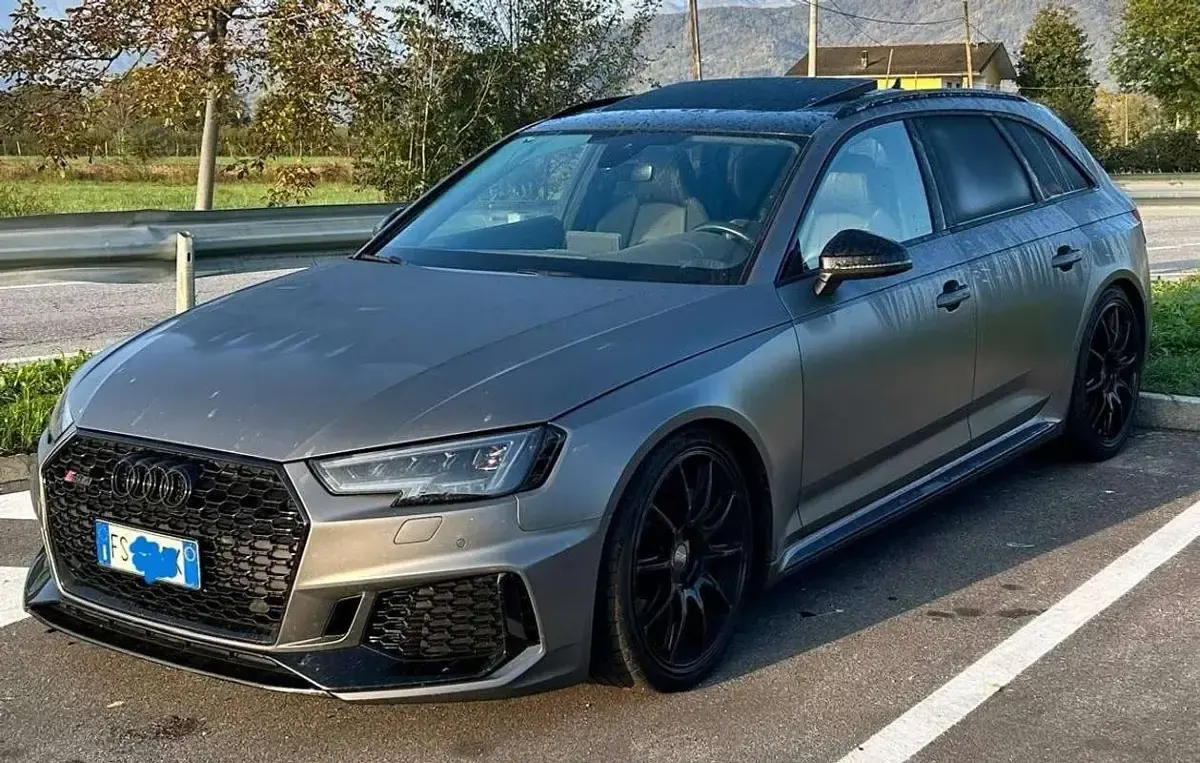 Usata Audi RS4 450 CV (330 kW) 2018 Grigio Station wagon