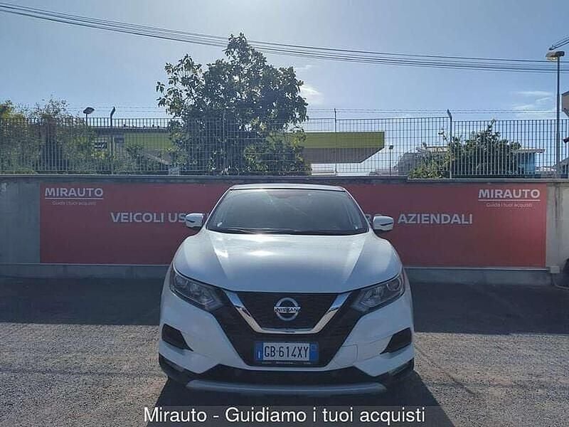 Usata Nissan Qashqai N-Motion 140 CV (102 kW) 2020 Bianco SUV
