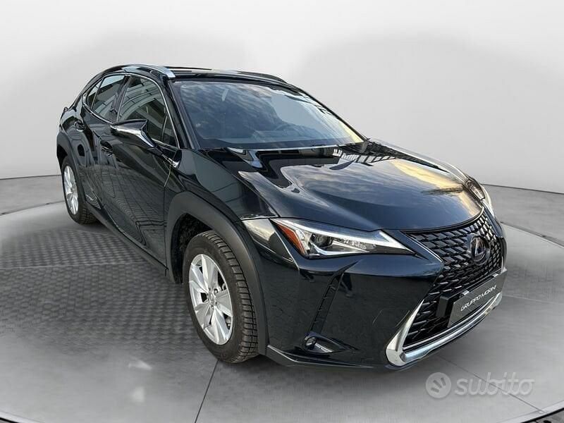 Usata Lexus UX Business Edition 183 CV (134 kW) 2022 Nero SUV